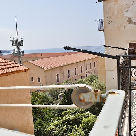 Palazzo Melnis Bed & Breakfast Cefalu Bagian luar foto